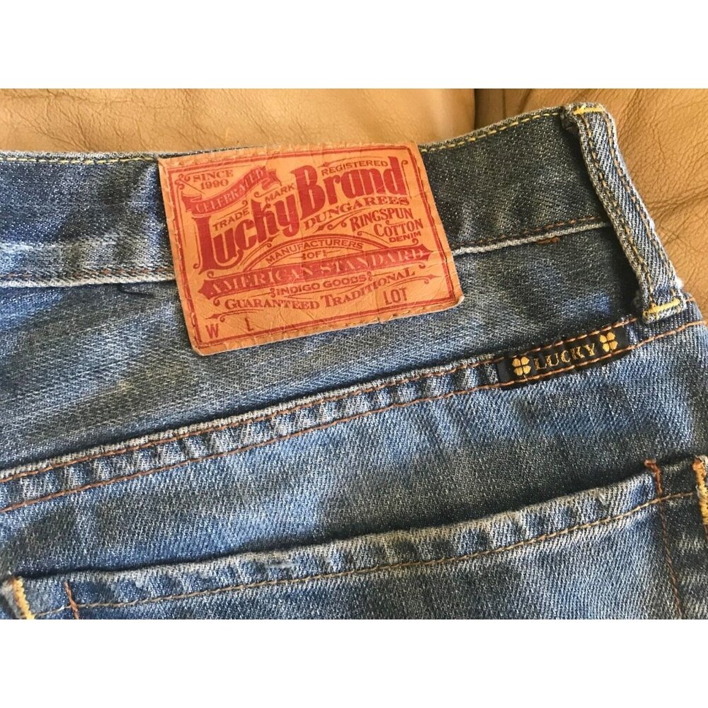 Lucky blue jean^36x31"(per tape measure) zip fly, Straight leg, tiny fraying